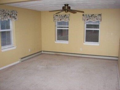 22 W Hill Dr, Westminster, MA 01473 - photo 4