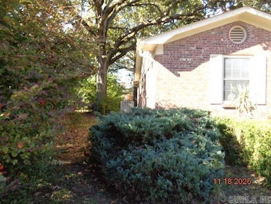 5813 N Walnut Rd, North Little Rock, AR 72116 - photo 3