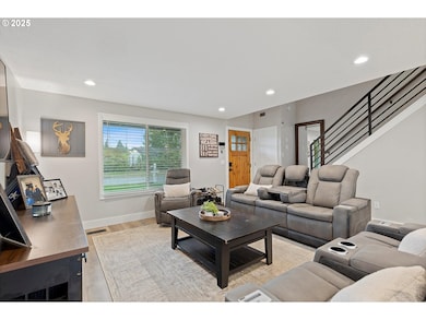 1903 E Orchard Dr, Newberg, OR 97132 - photo 4