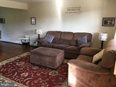 506 Lombard St, Tamaqua, PA 18252 - photo 3