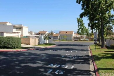Clean, well-manicured community.  Sign of a great 