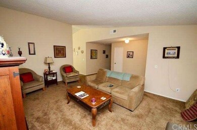 Oversized living room, you have to come to feel th