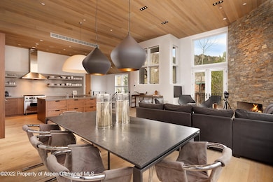 5 Dining Room