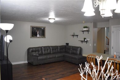 8002 S Lismore Ln, West Jordan, UT 84088 - photo 3