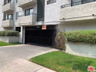 4353 Coldwater Canyon Ave unit 305, Los Angeles, CA 91604 - photo 3