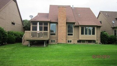 4594 Sawgrass Dr E, Ann Arbor, MI 48108 - photo 2