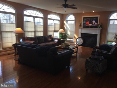 2505 Galeshead Dr, Upper Marlboro, MD 20774 - photo 3