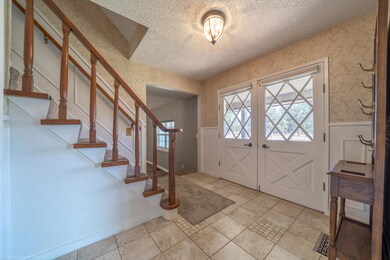 9912 Logan Rd-12