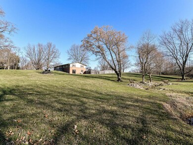 29387 N Duck Creek Ave, Atlanta, IN 46031 - photo 3