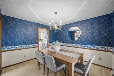 7335 Monrovia St, Shawnee, KS 66216 - photo 5