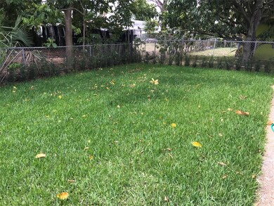 2710 NW 26th St unit 3, Fort Lauderdale, FL 33311 - photo 3