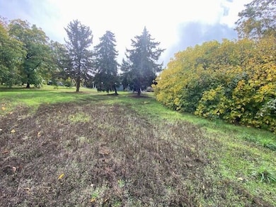 3364 Bursell Rd, Central Point, OR 97502 - photo 5