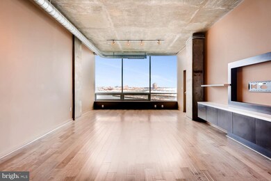 Silo Point unit 713, Baltimore, MD 21230 - photo 3