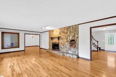 819 J C Cooper Rd, Fountain Inn, SC 29644 - photo 7