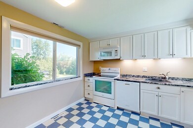 21 Autumn Ln, Amherst, MA 01002 - photo 4