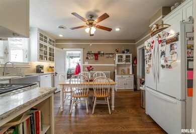 1307 N Ottawa St, Lincoln, IL 62656 - photo 7