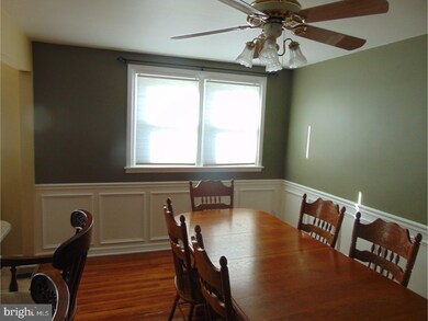 12008 Waldemire Dr, Philadelphia, PA 19154 - photo 5