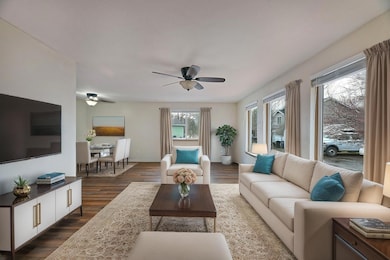 DSC_9821 - Living Room - Standard - 0