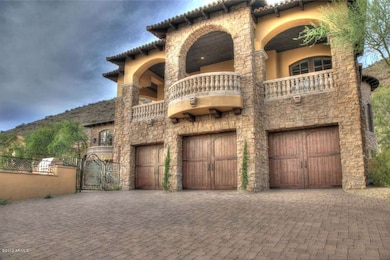 3 Car Garage