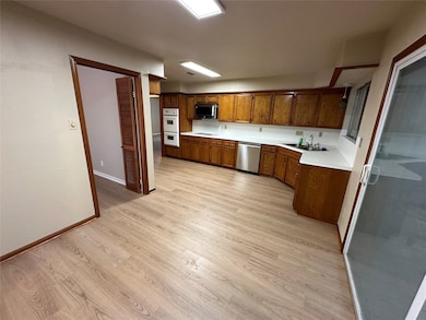 15127 Forest Lodge Dr, Houston, TX 77070 - photo 3