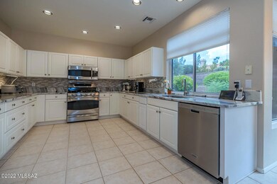 1281 E Royal Ridge Dr, Oro Valley, AZ 85755 - photo 7