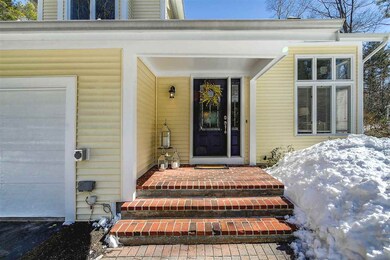 10 Grafton Dr, Bedford, NH 03110 - photo 2