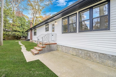 780 Westview Dr, Mattituck, NY 11952 - photo 6