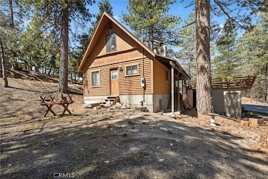 2673 Soutar Dr, Running Springs, CA 92382 - photo 2