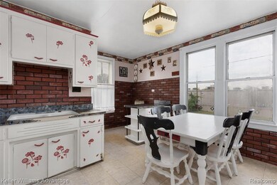 4241 Martin St, Detroit, MI 48210 - photo 7