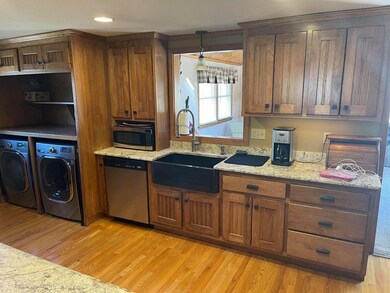 721 Pond St, Franklin, MA 02038 - photo 5