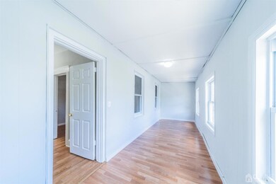 125 Lowell St unit 1st, Carteret, NJ 07008 - photo 4