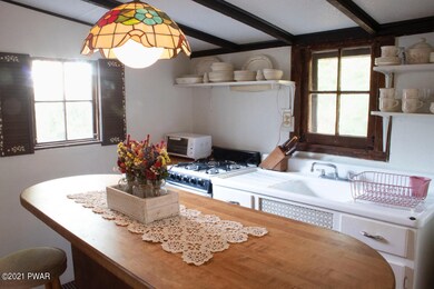 143 Pecks Pond Rd, Dingmans Ferry, PA 18328 - photo 7