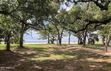 1822 15th St unit A, Gulfport, MS 39501 - photo 3