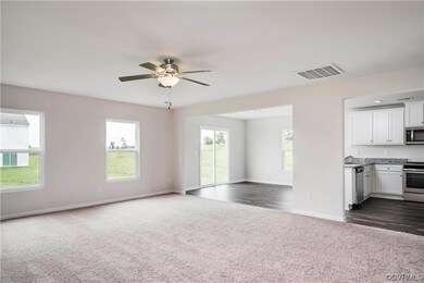 *Photos are representative of home to be built. Co