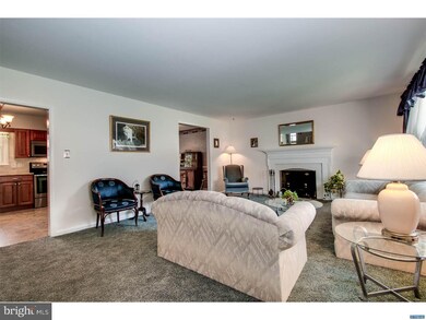 2405 Larchwood Rd, Wilmington, DE 19810 - photo 3