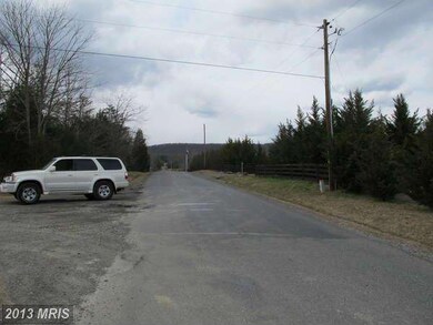 16523 Gaines Rd, Broad Run, VA 20137 - photo 5