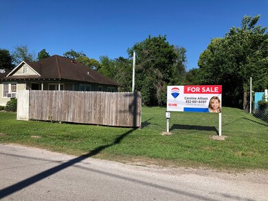 4802 Michaux St, Houston, TX 77009 - photo 3