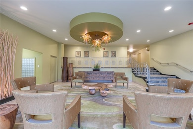 Park Plaza unit 815, Oakland, PA 15213 - photo 3