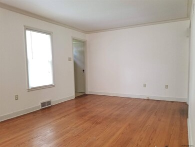 1530 Myron St, Schenectady, NY 12309 - photo 4