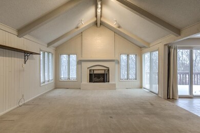 Spacious and Vaulted Great Room with beams, Anders