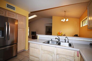 KITCHEN-3