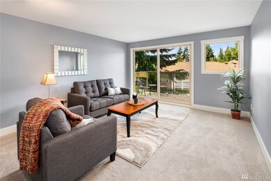 8503 Bowdoin Way unit 201, Edmonds, WA 98026 - photo 4