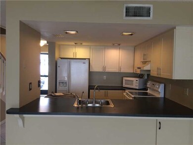 7120 SW 42nd Ct unit 7120, Davie, FL 33314 - photo 3