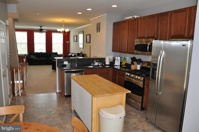 16774 Blackjack Oak Ln unit 41, Woodbridge, VA 22191 - photo 6