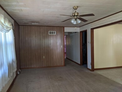 1034 Ohio Ave, Logan, OH 43138 - photo 6