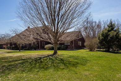 5 Heritage Way unit D, South Deerfield, MA 01373 - photo 3