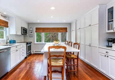 154 Spring St, Medfield, MA 02052 - photo 6