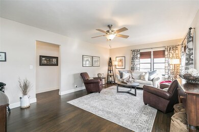 1509 W 4th St, Cedar Falls, IA 50613 - photo 3