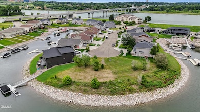 2207 Bridgeview Ct, Mandan, ND 58554 - photo 5