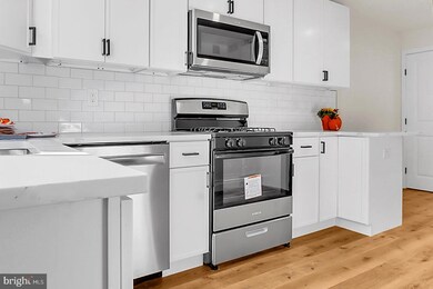 1411 S Ringgold St, Philadelphia, PA 19146 - photo 4